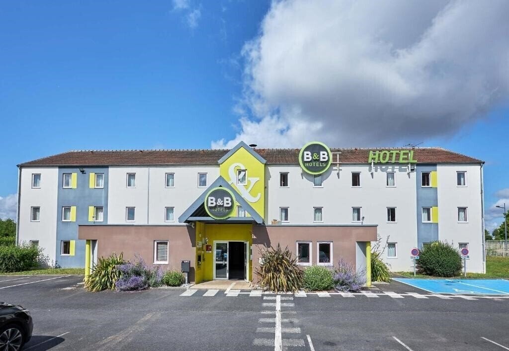 Готель B&B Hotel Caen Memorial 2*