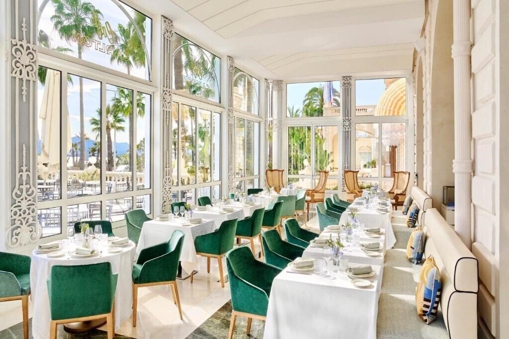 Фото Carlton Cannes, a Regent Hotel 5*