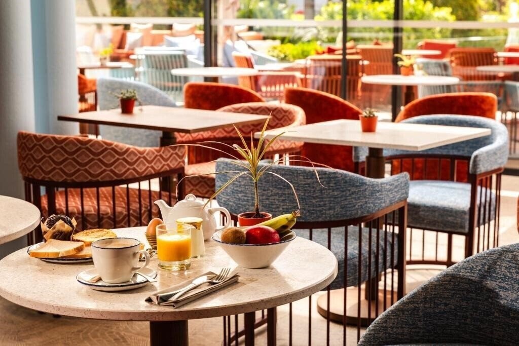 Готель Le Canberra 4*