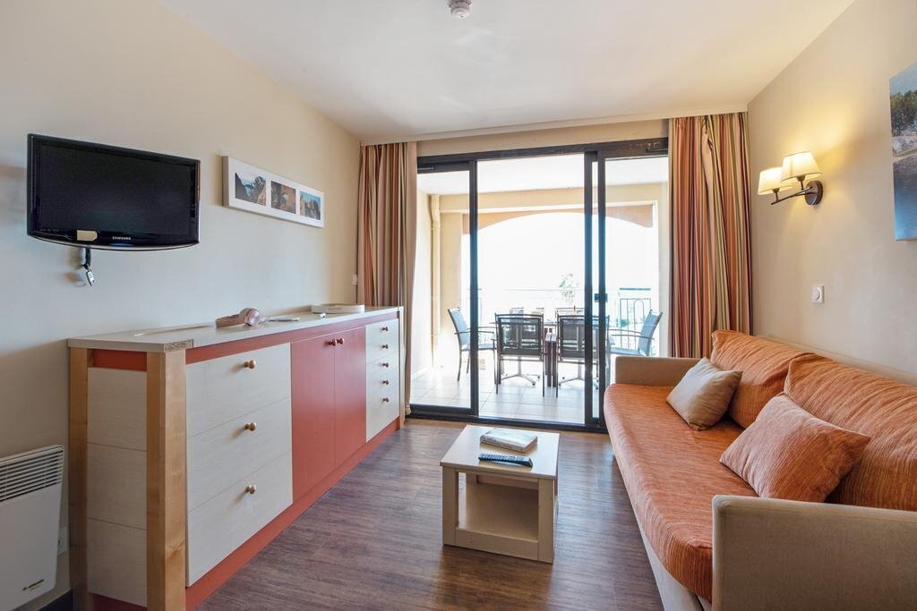 Фото Pierre & Vacances Cannes Villa Francia 3*