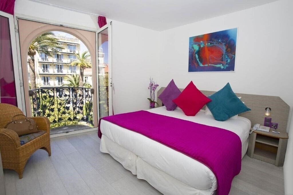 Фото Hotel Cristal 4*