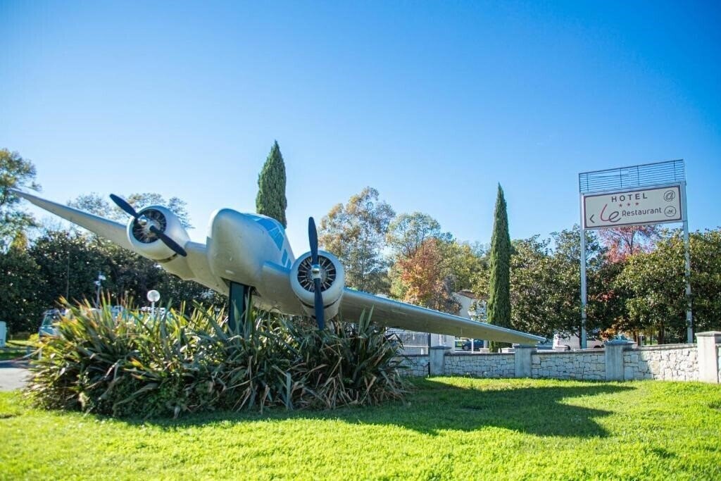 Фото Kyriad Cannes Mandelieu 2*