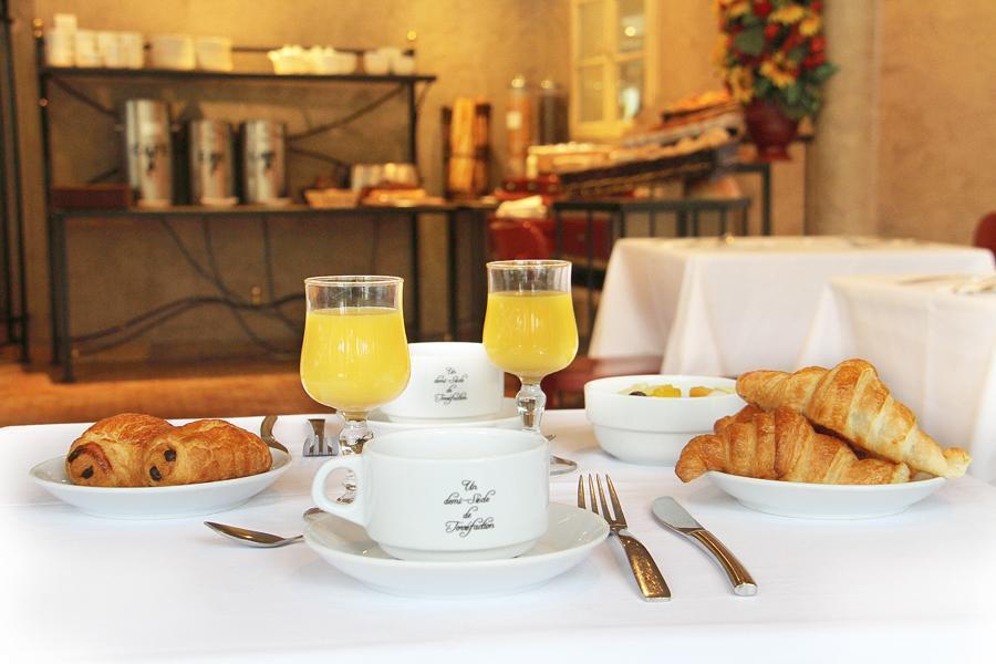 Фотографія Campanile Cannes Ouest - Mandelieu 3*