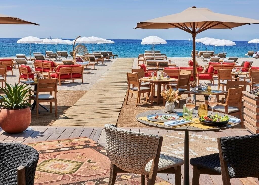 Фотографія Barriere Le Gray D'albion Cannes 4*