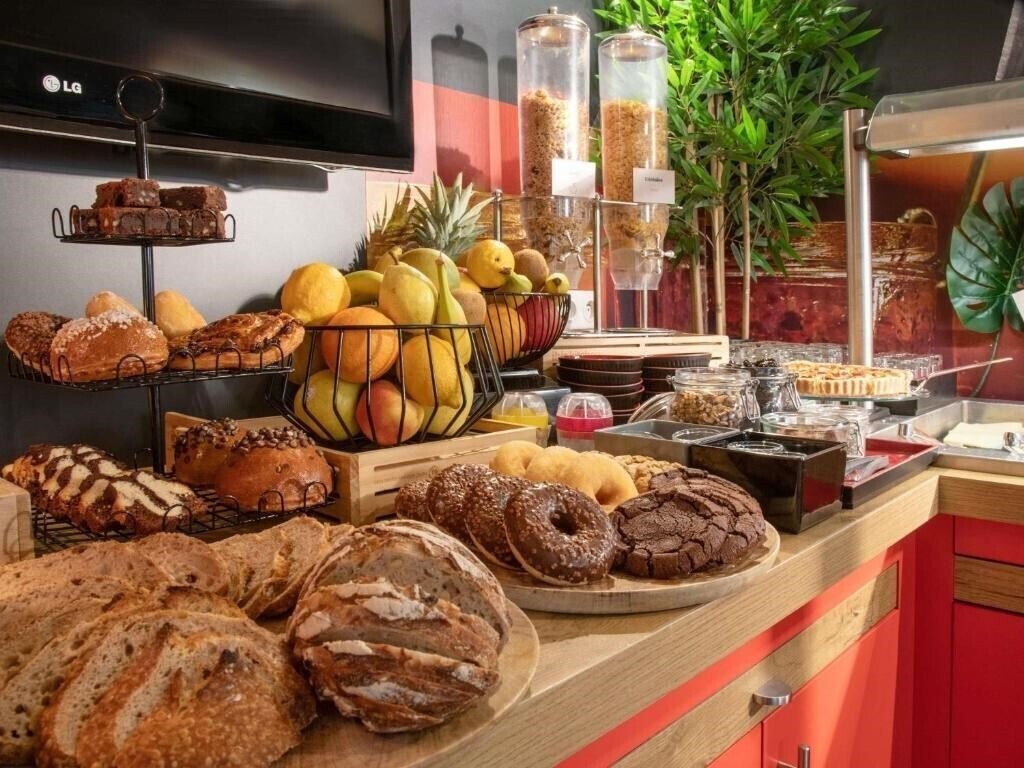 Отель Ibis Cannes Centre 3*