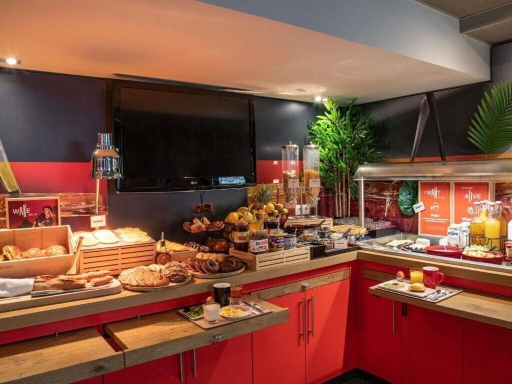 Отель Ibis Cannes Centre 3*