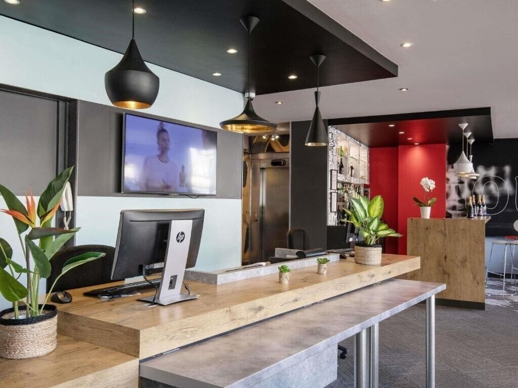 Готель Ibis Cannes Plage La Bocca 3*