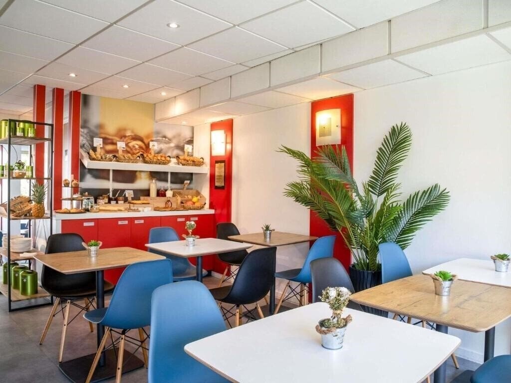Фотографія Ibis Cannes Plage La Bocca 3*