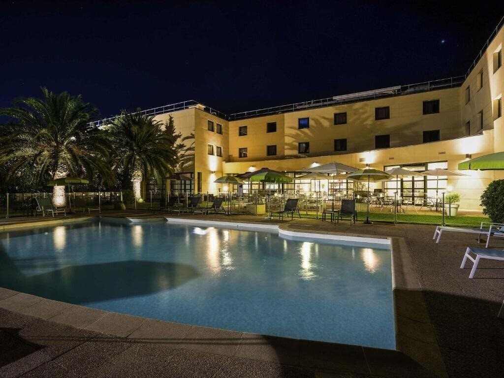 Готель Mercure Cannes Mandelieu 4*