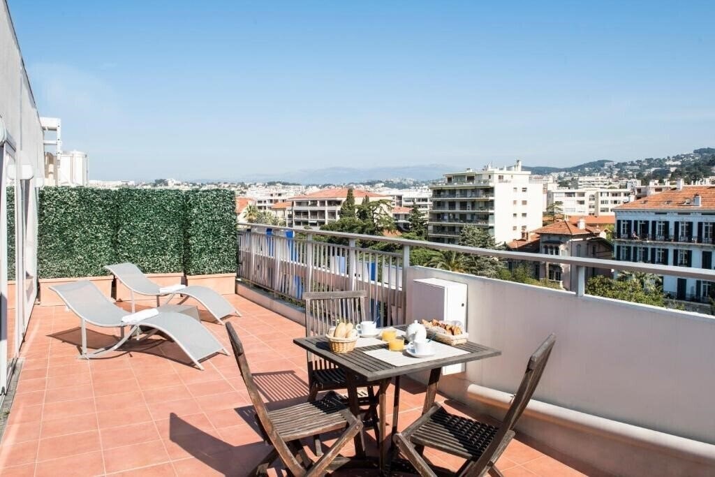 Фото Kyriad Cannes Centre 3*