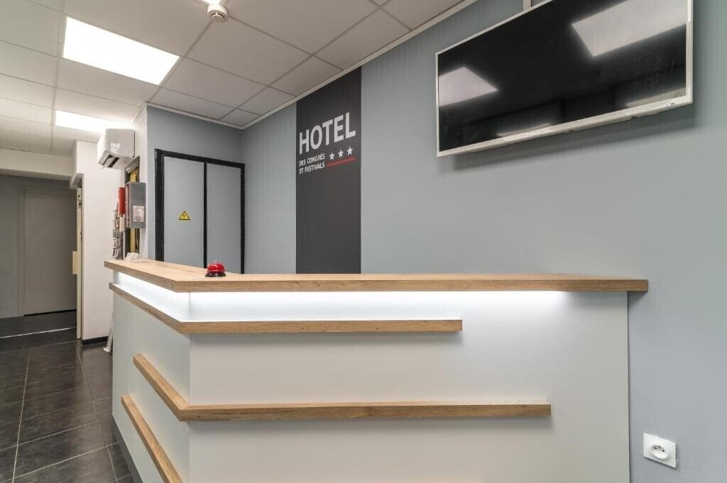 Фотографія Hotel Des Congres Et Festivals 3*