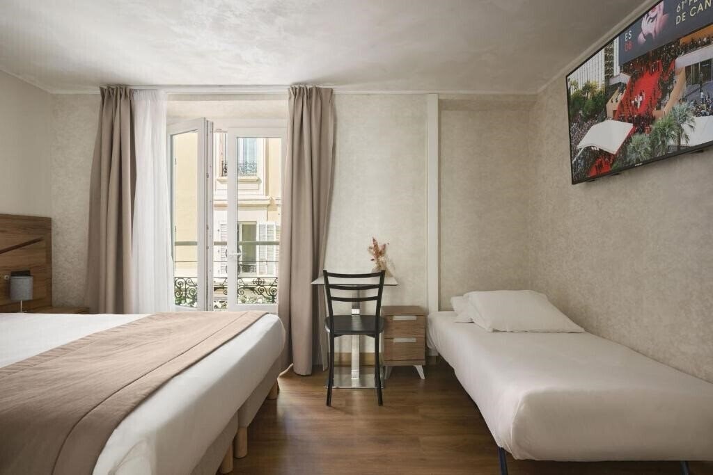 Картинка Hotel Des Congres Et Festivals 3*