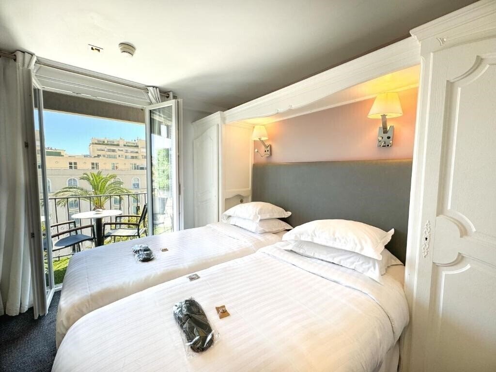 Фото Hotel De Provence 3*