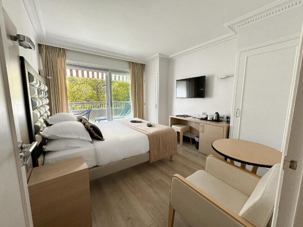 Фото Hotel Victoria 4*