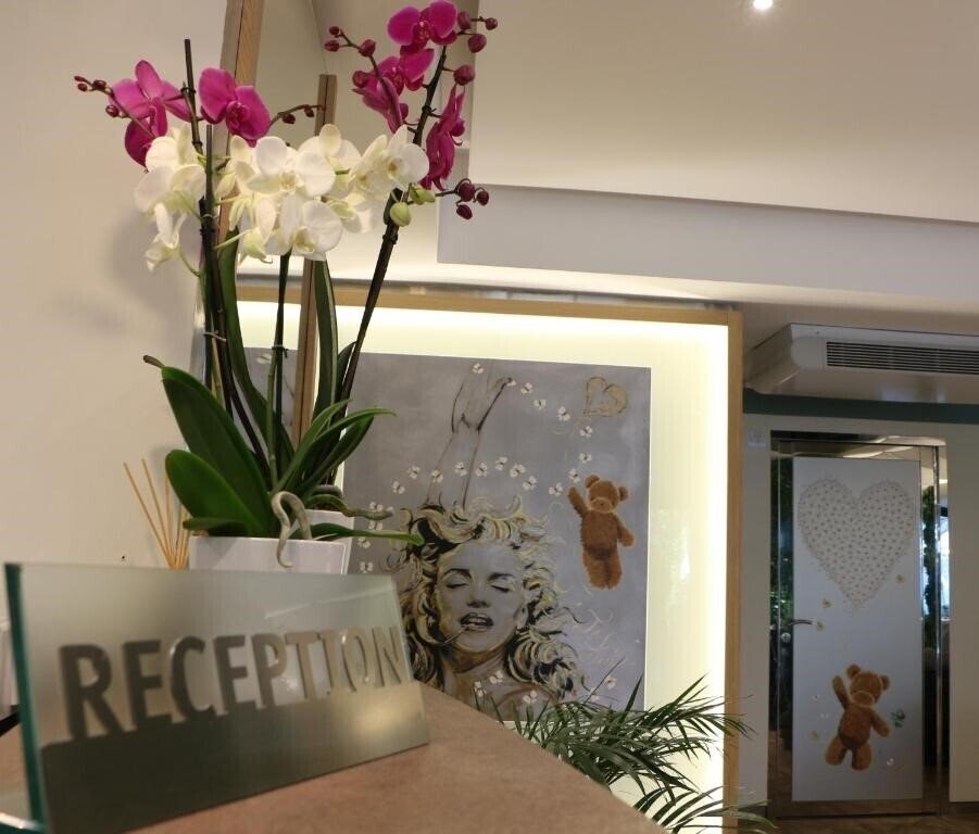 Картинка Hotel Victoria 4*