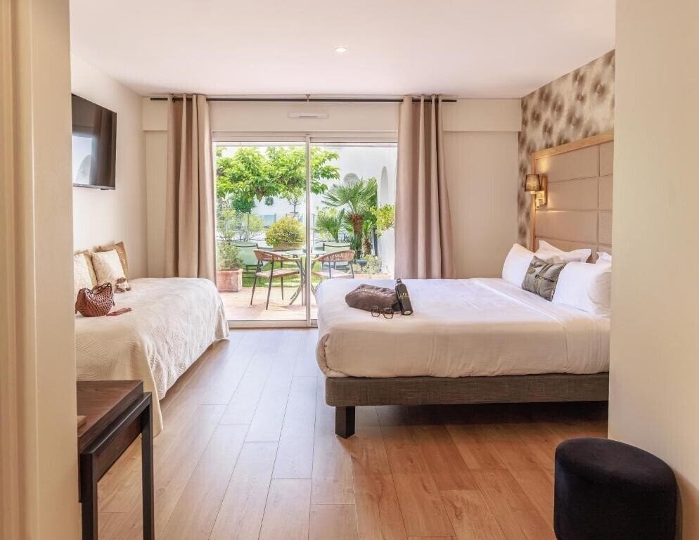 Фото La Villa Cannes 4*