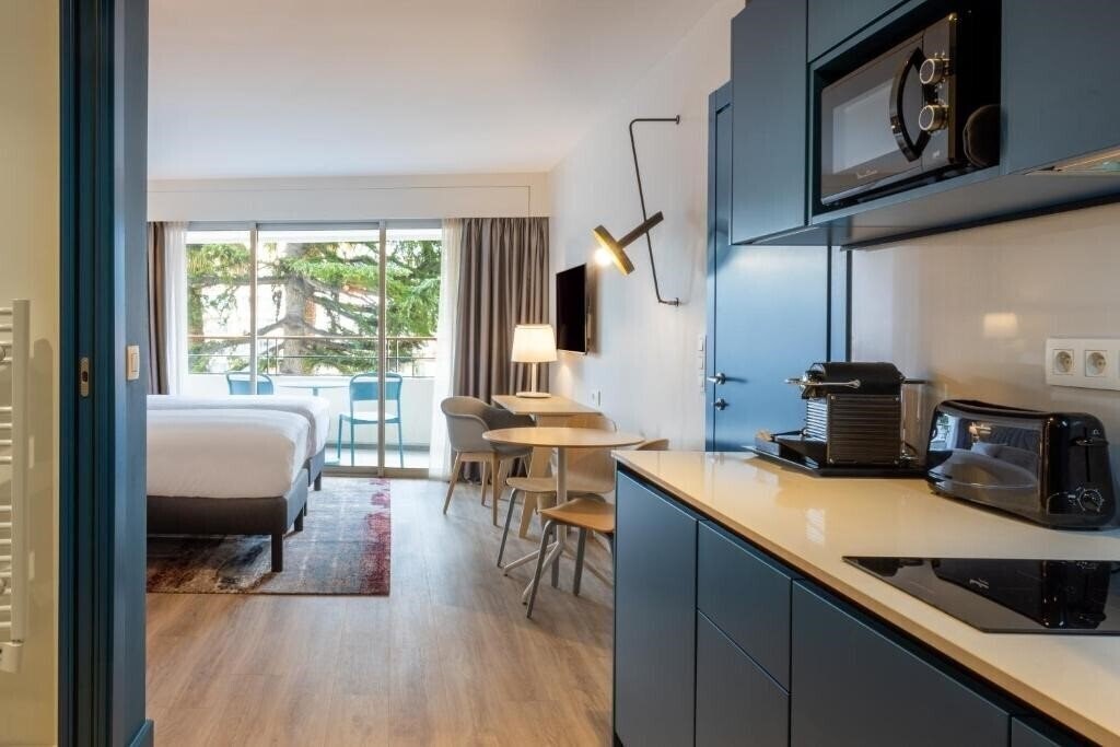 Картинка Staybridge Suites Cannes Centre by IHG 4*