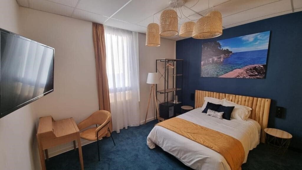 Изображение Charlie's Hotel 2*