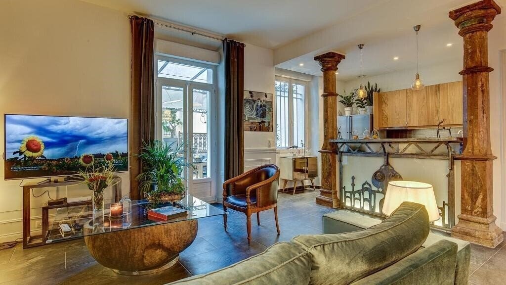 Зображення Cocoon in Cannes 5*