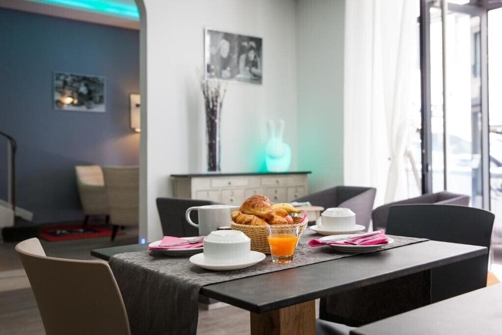 Фотографія Hotel Cannes Croisette 3*