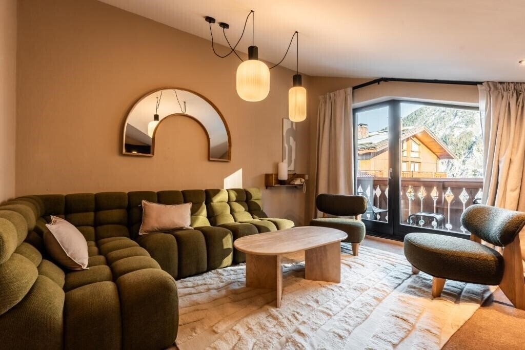 Фото Fahrenheit Seven Courchevel 4*