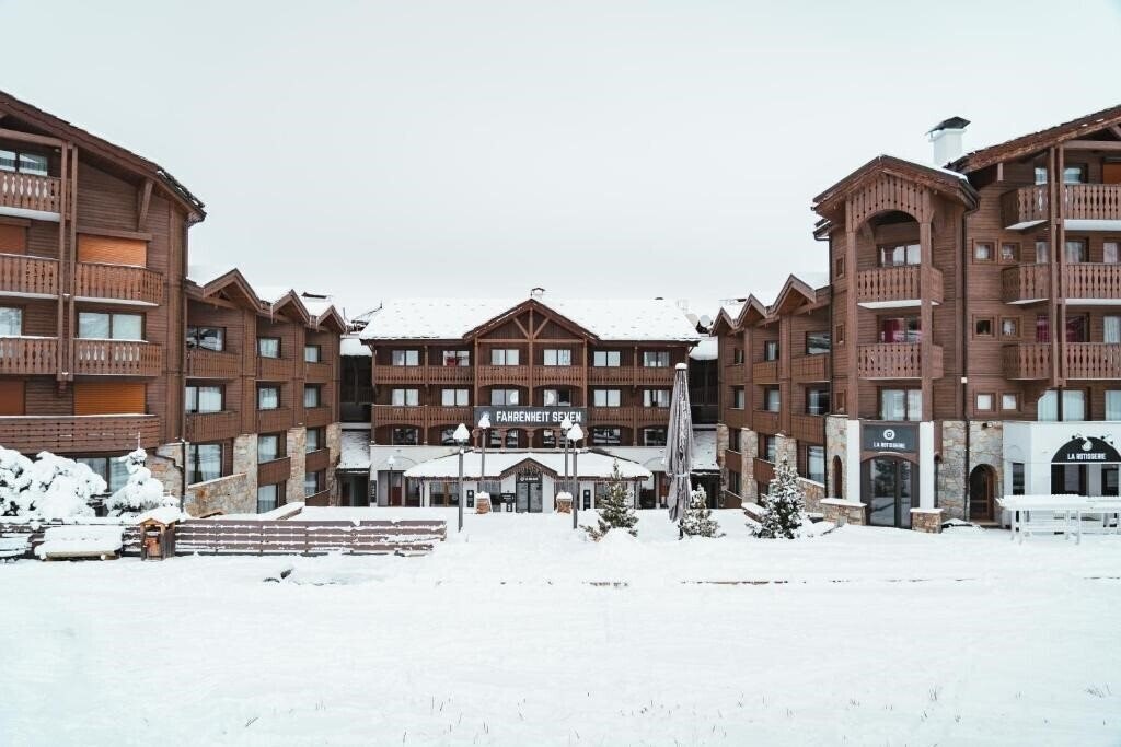 Фотография Fahrenheit Seven Courchevel 4*