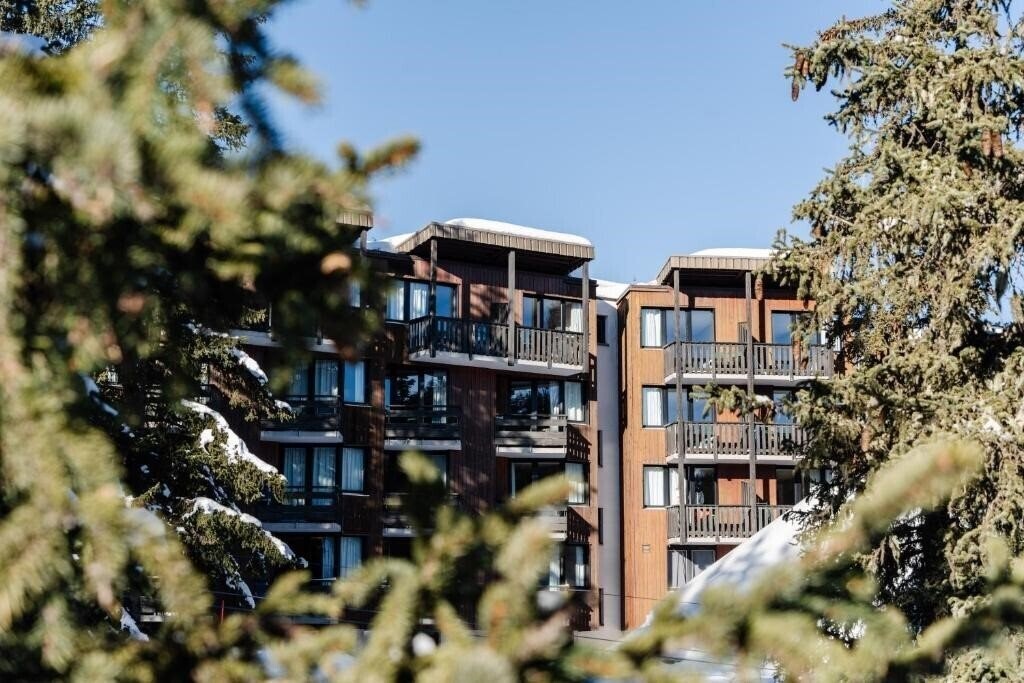Фото Lake Hotel Courchevel 1850 4*