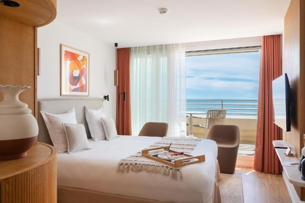 Картинка Hotel De La Plage La Grande-Motte 5*