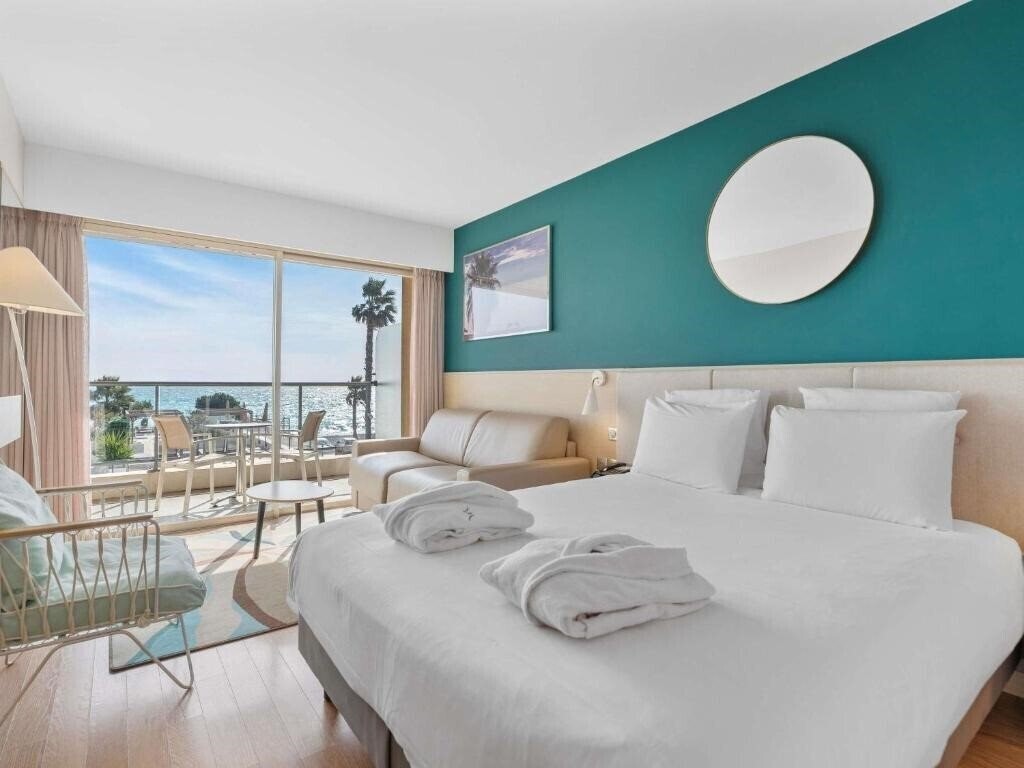Фото Mercure Villeneuve Loubet Plage 4*
