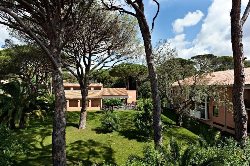 Картинка Golf Hotel de Valescure & SPA Nuxe (ex. Golf Hotel Valescure) 4*