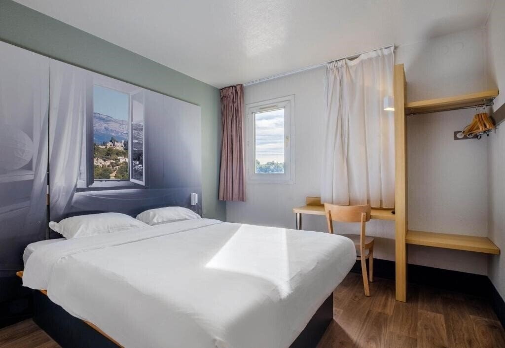 Фото B&B Hotel Antibes Sophia Le Relais 2*