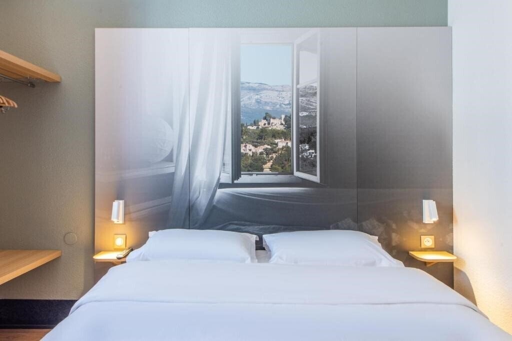 Фотография B&B Hotel Antibes Sophia Le Relais 2*