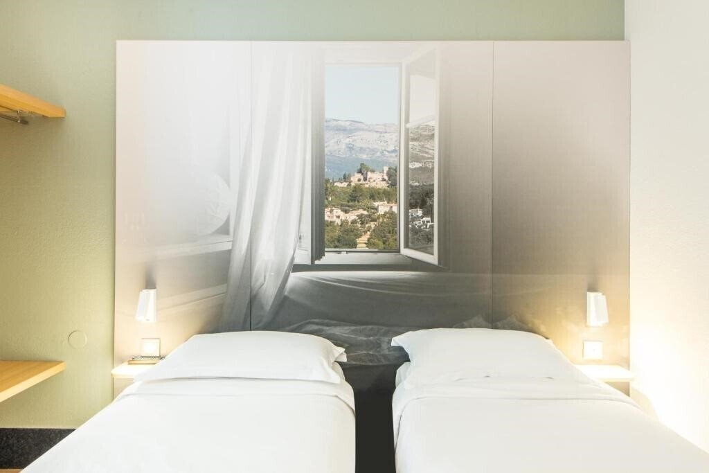 Картинка B&B Hotel Antibes Sophia Le Relais 2*