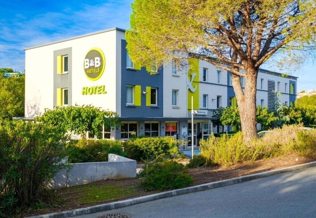 Фото B&B Hotel Antibes Sophia Antipolis 2*