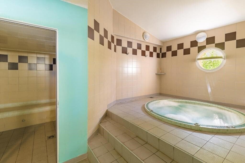 Фотографія Lagrange Vacances Les Terrasses des Embiez 4*