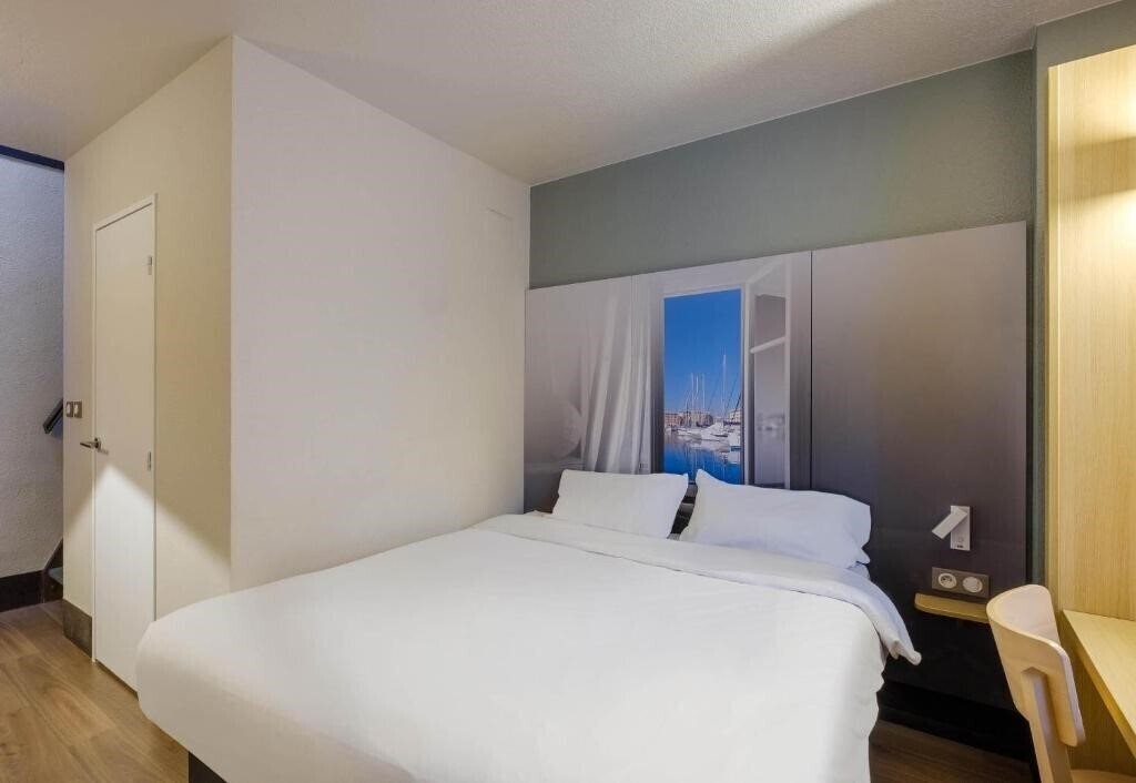 Фотография B&B Hotel Frejus Puget sur Argens 2*