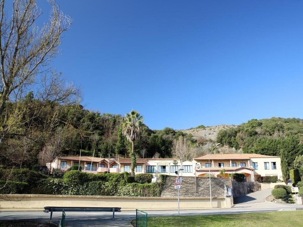 Изображение B&B Hotel Villeneuve Loubet Village 2*