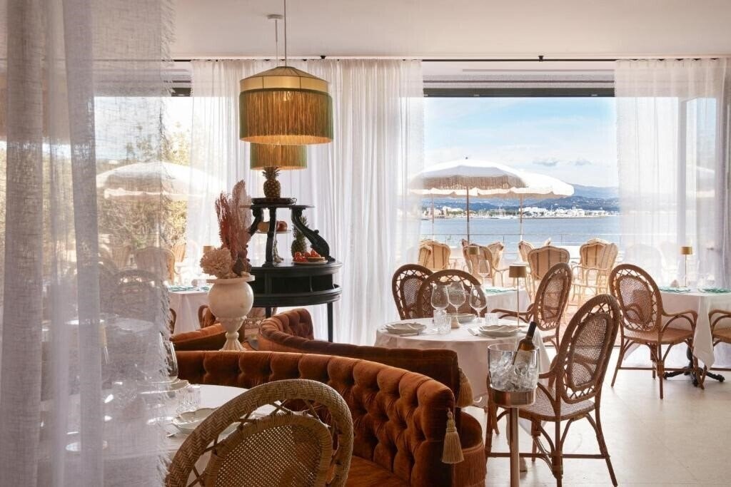 Зображення Chateau de Theoule 5*