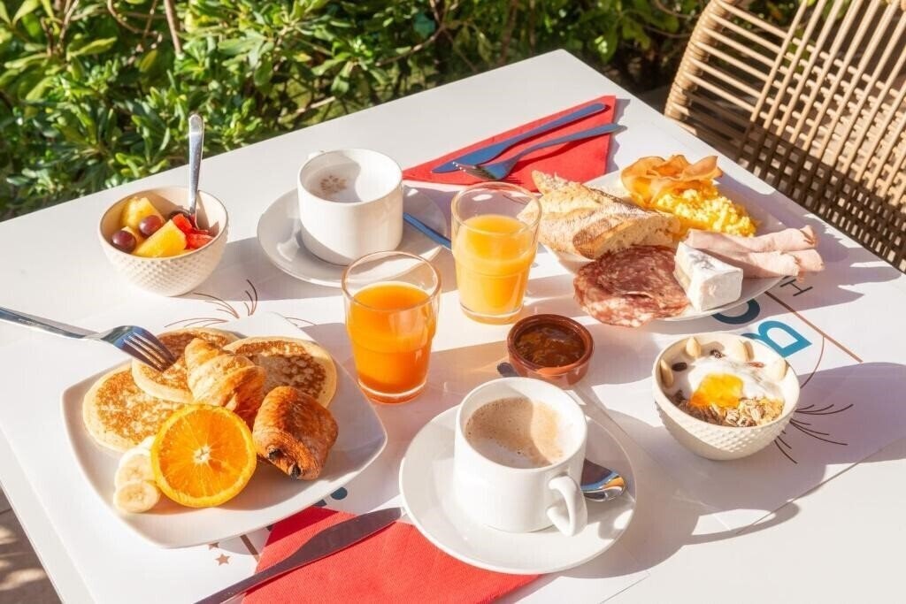 Картинка Hotel Bahia, Villeneuve Loubet 3*
