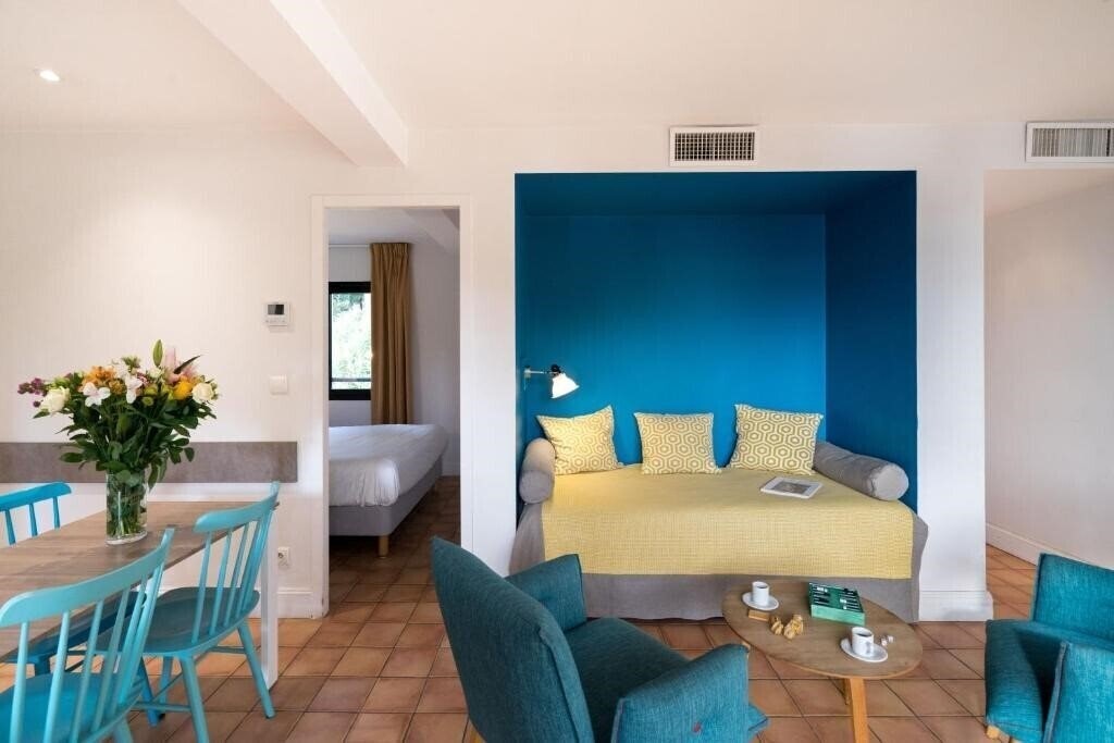 Фотографія La Residence du Bailli 4*