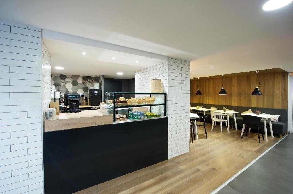 Картинка Staycity Aparthotels Marseille Centre Vieux Port 3*