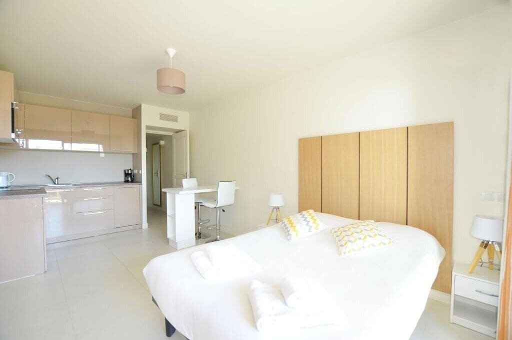 Изображение La Perle D'Eze Appart Hotel 4*