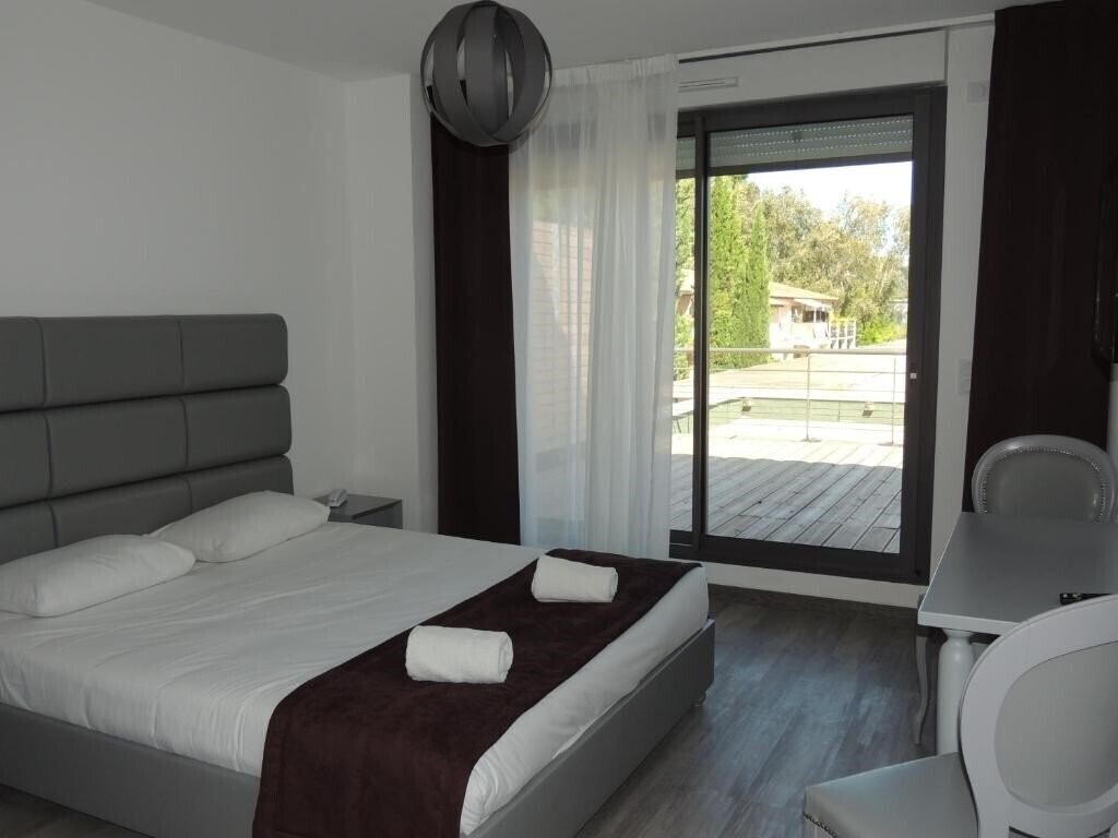 Картинка Adonis Aix-En-Provence 3*