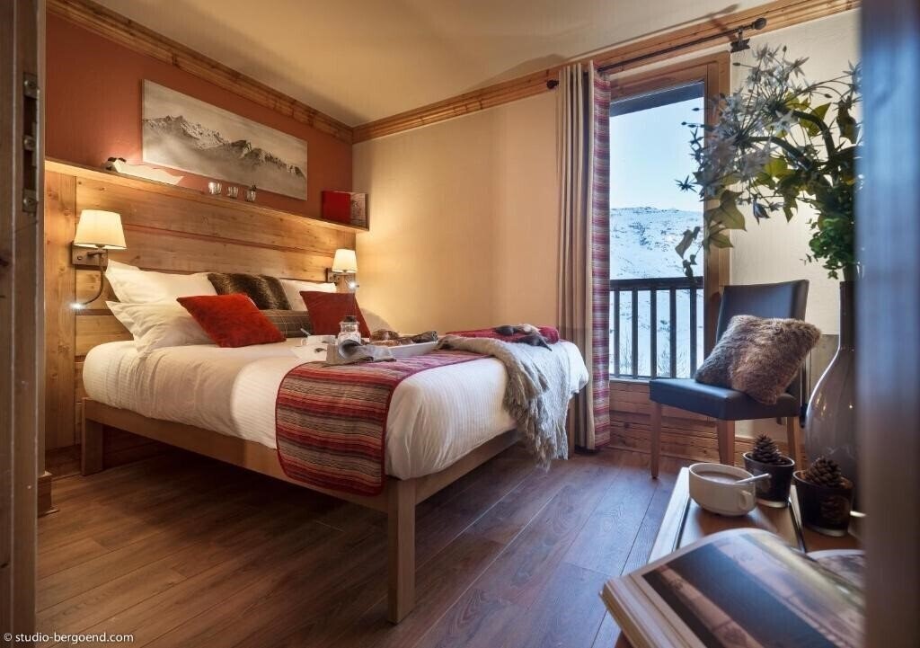 Фото Le Hameau De La Sapiniere, Les Menuires 4*
