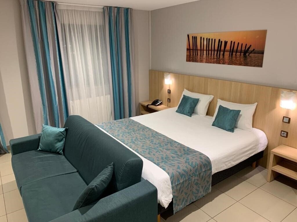 Отель The Originals City, L'Haut' Aile, Coquelles 3*