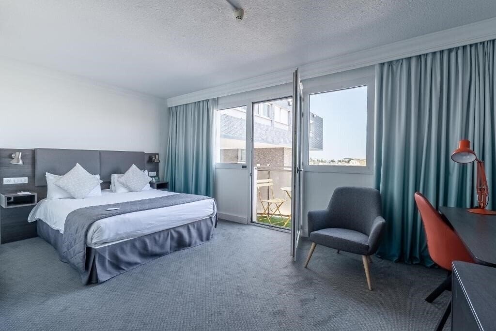 Фото Holiday Inn Calais by IHG 3*