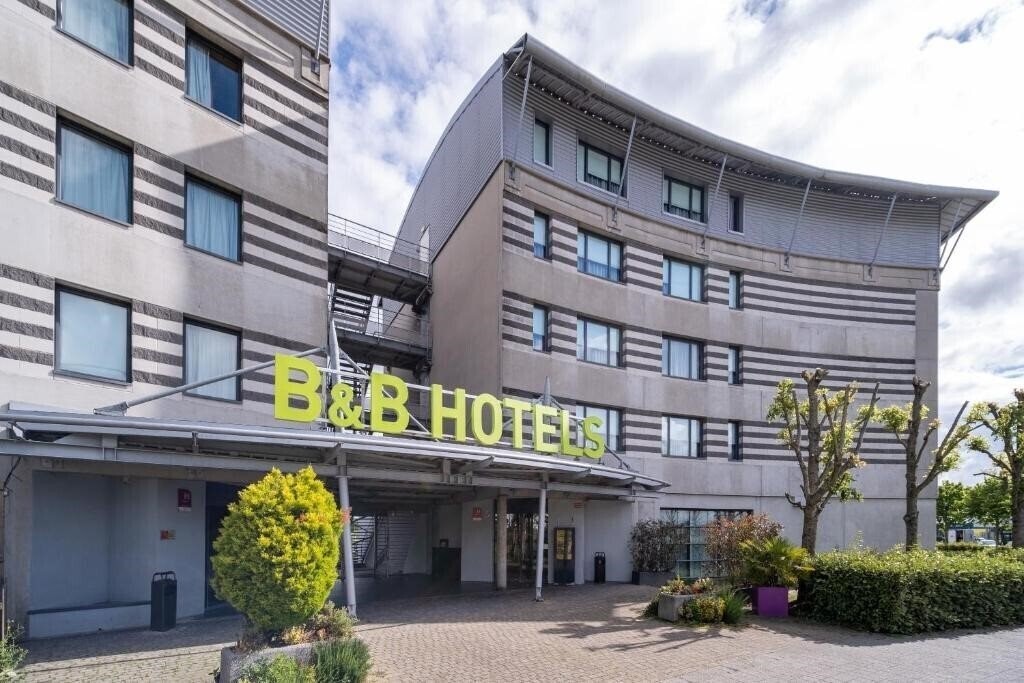 Готель B&B Hotel Calais Terminal Cite de l'Europe 4 Etoiles 4*