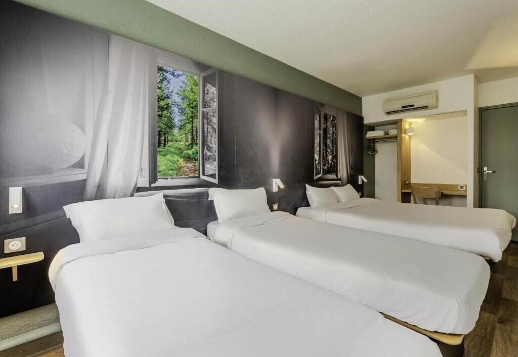 Фото B&B Hotel Cambrai 2*