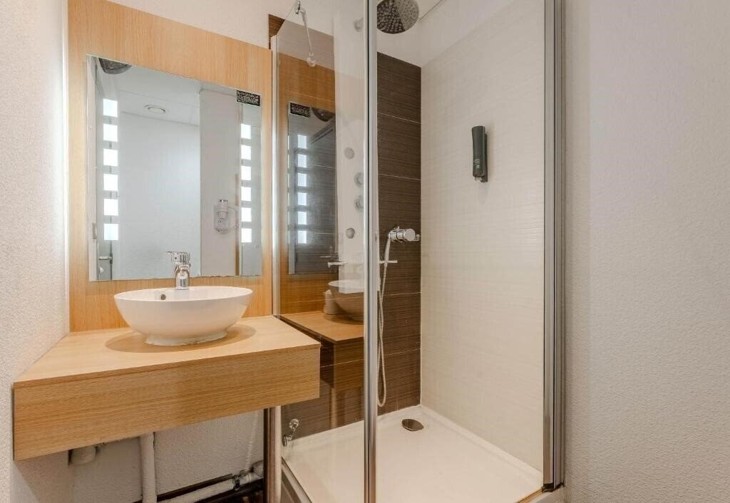 Фотография B&B Hotel Cambrai 2*