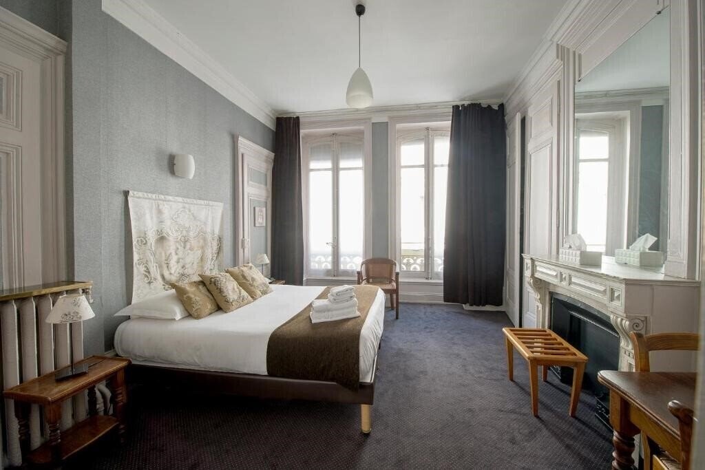 Зображення Hotel De Paris 3*